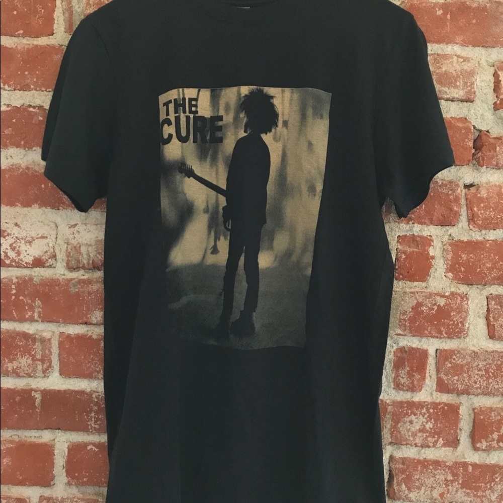 THE CURE ROCK GRAPHIC TSHIRT